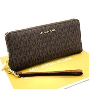 Michael Kors Large Continental Wallet Wristlet Brown
